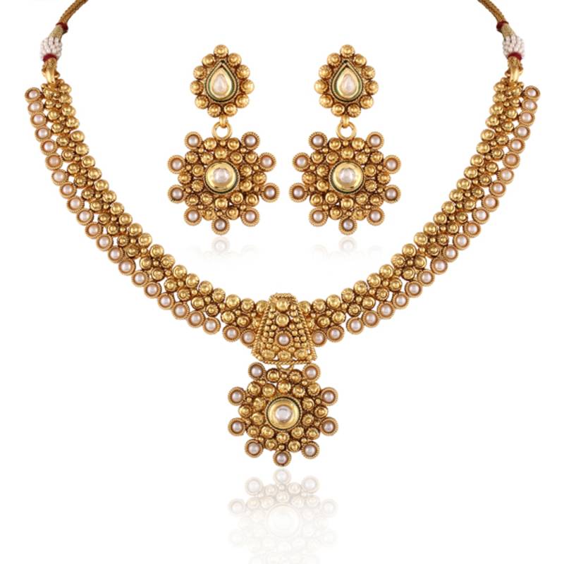 Appealing Gold plated kundan set