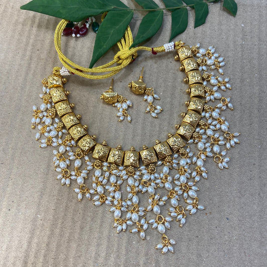 Stunner gold plated antique necklace set