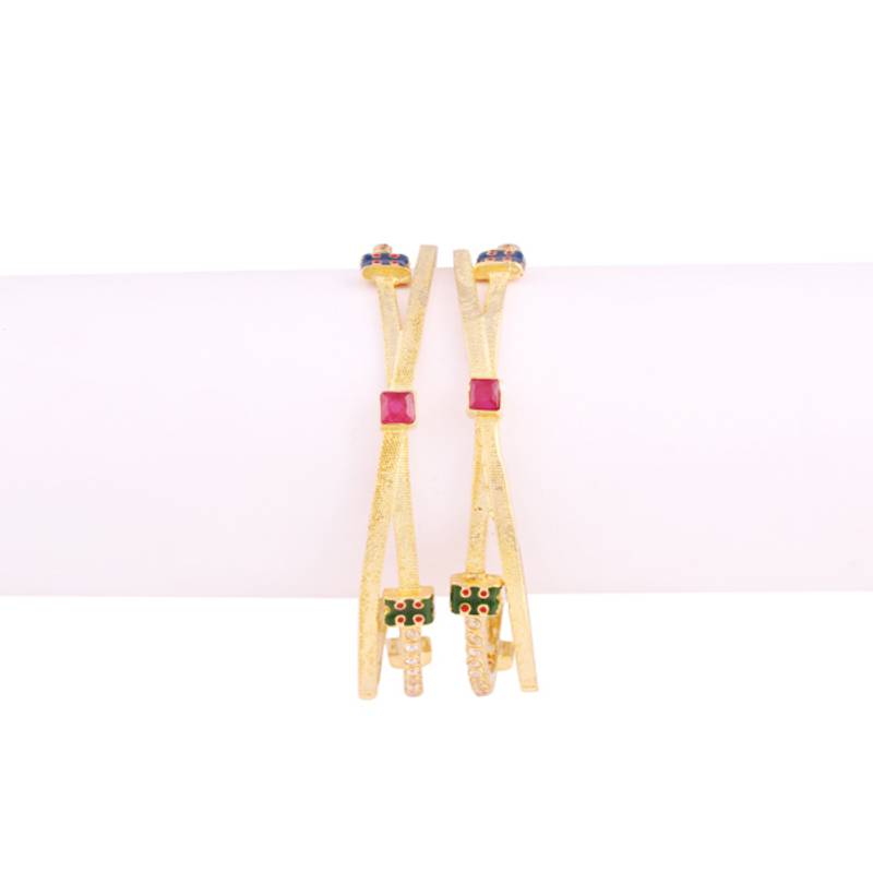 Fantastico gold plated american diamond bangle